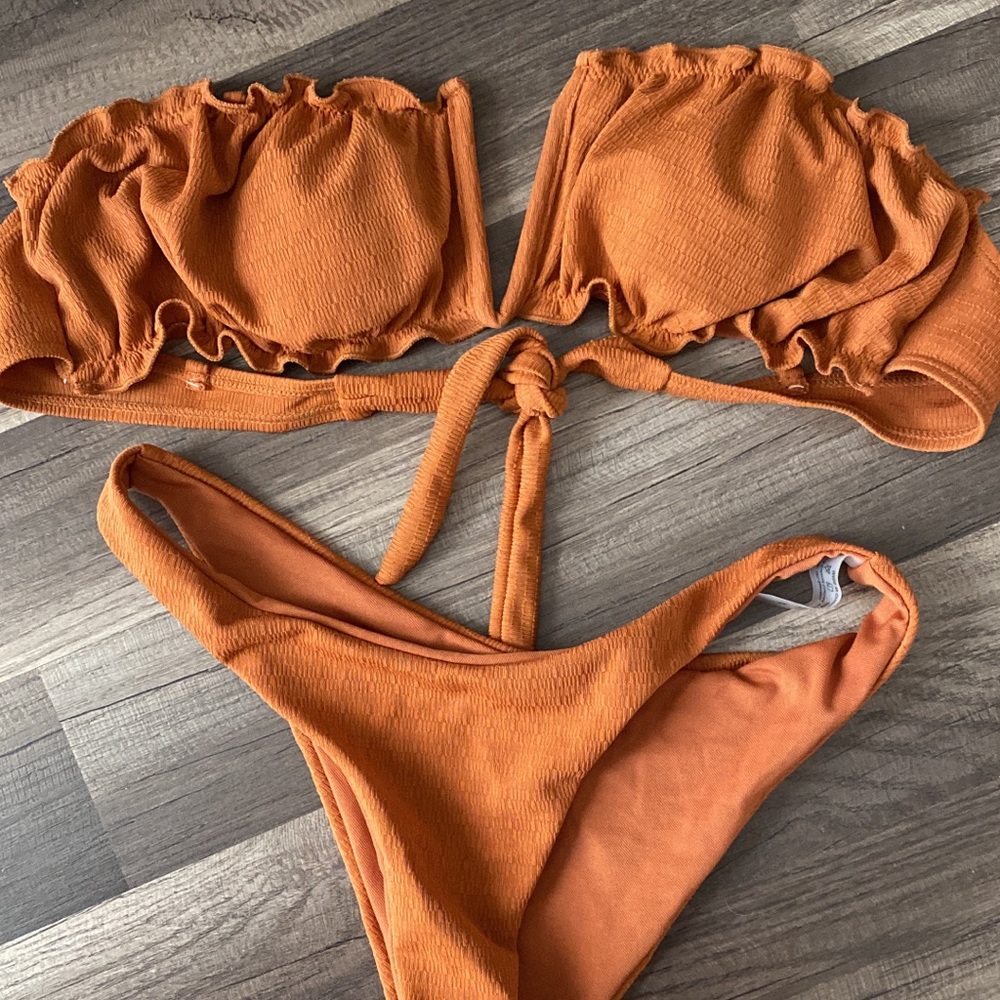 Swim suit